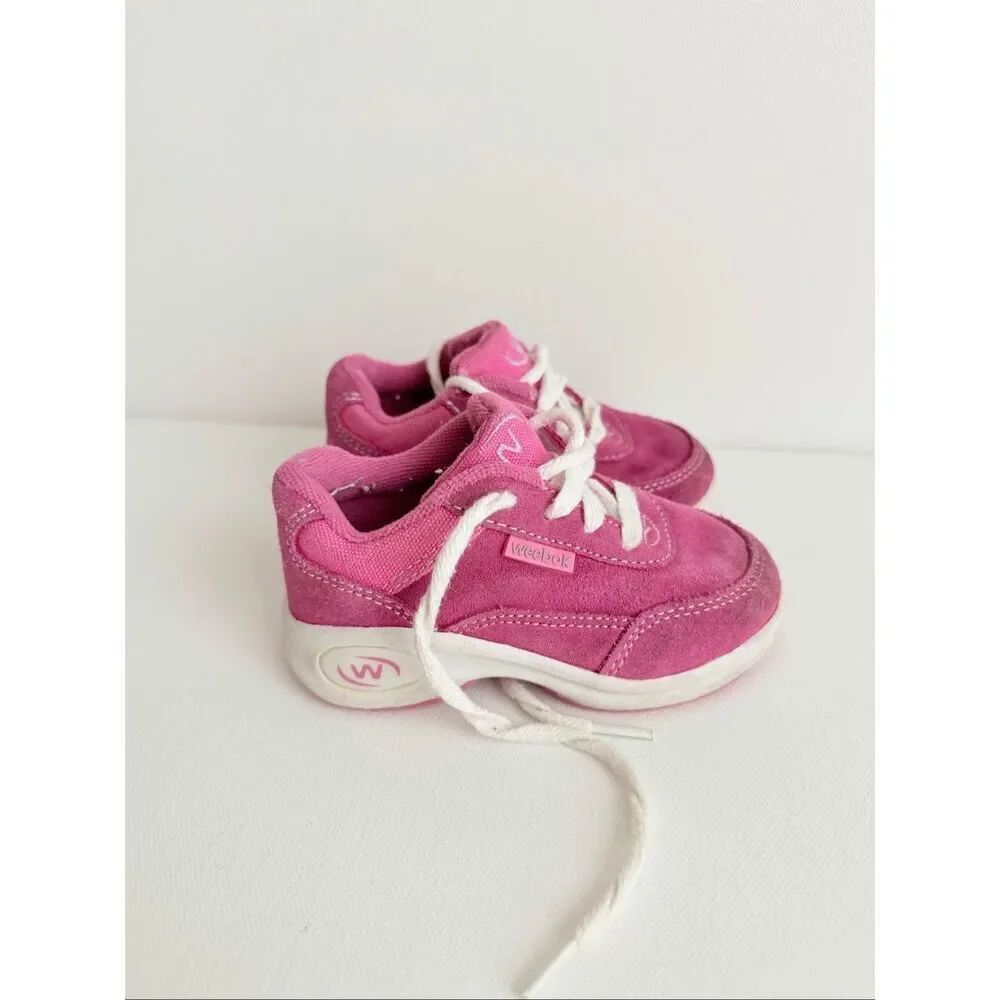 Weebok by ReebokโGirl toddler suade shoes size 6
